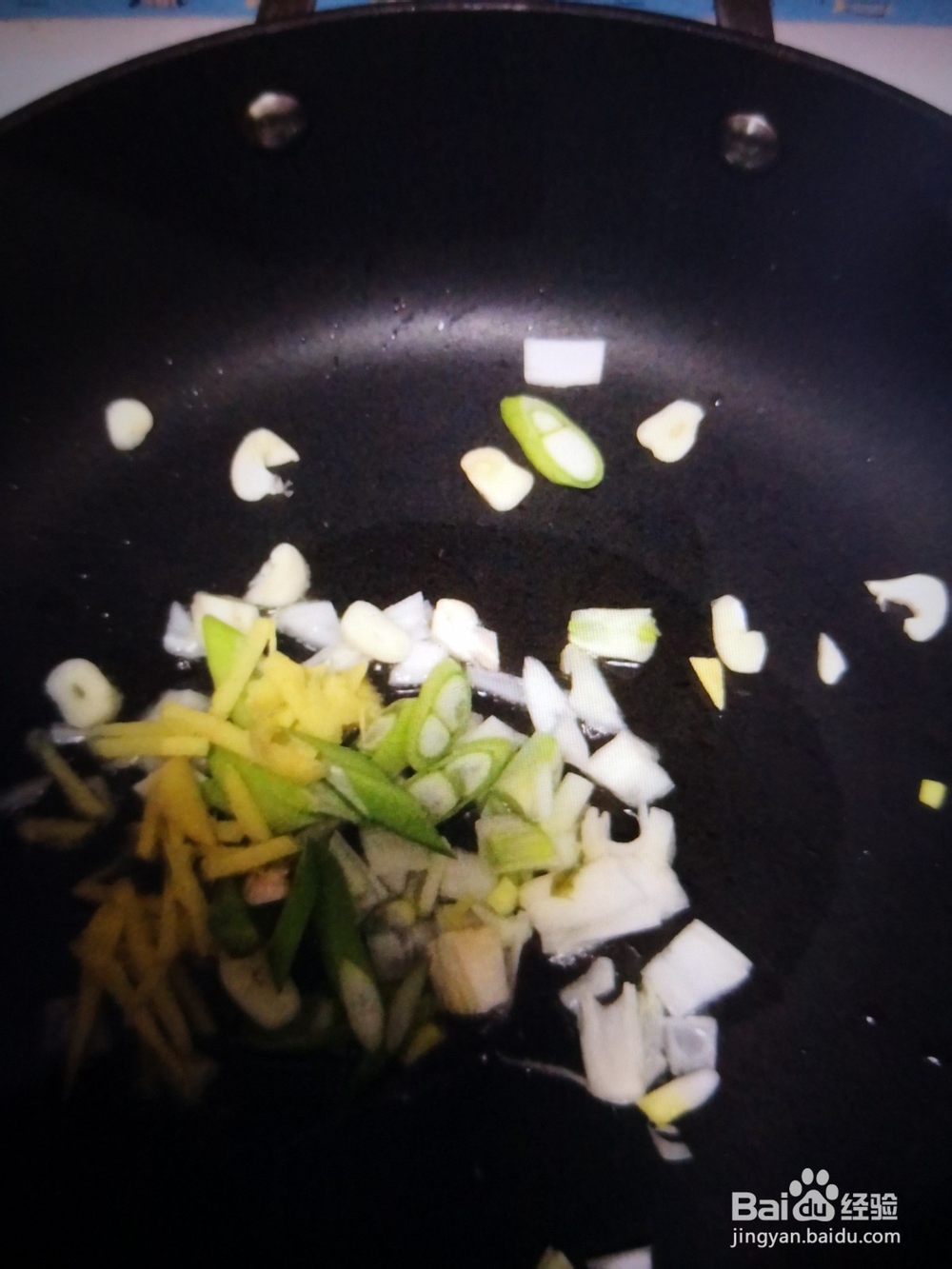 制作肉馅炖雪里红的攻略