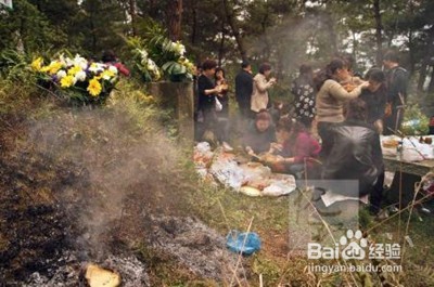 老人去世春节如何烧香