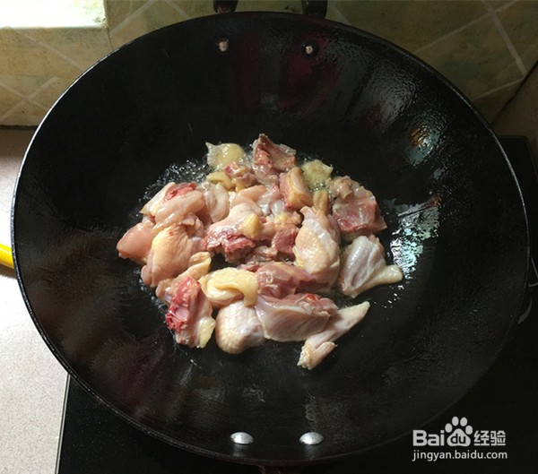 熏豆干焖烧鸡块的做法