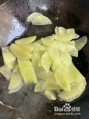 食补佳品家常菜之莴笋炒鸡蛋的做法