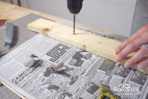 教你用宝宝玩具和小木块制作有趣的玄关挂钩