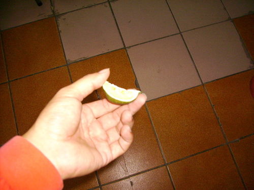 轻松清洁微波炉