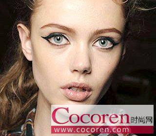 怎样掌握眼线液的画法