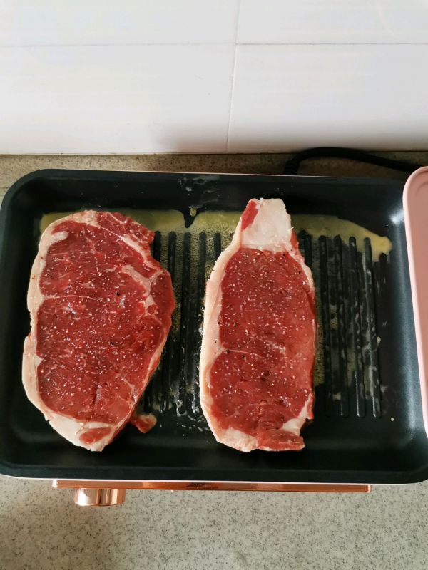 香煎黑胡椒牛排