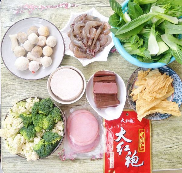 麻辣丸子虾火锅