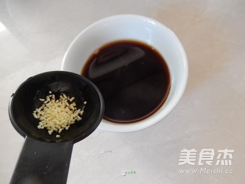 葱油藕片的做法