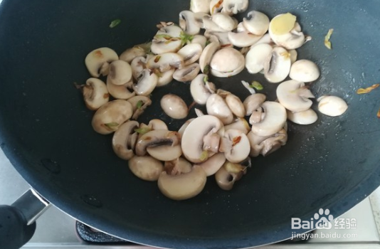 口蘑雪菜炖豆腐的做法