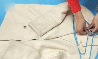 如何叠放衣服使其不变形