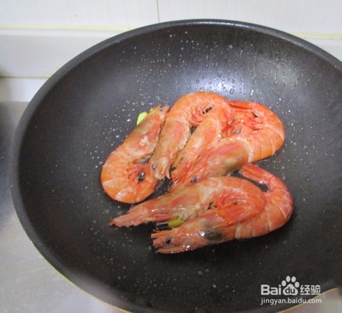 冬笋香菇烧大虾家常做法？大虾的最佳做法教程