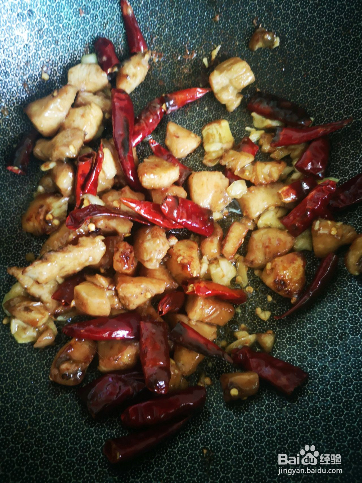 大口吃肉辣子鸡胸肉丁的做法