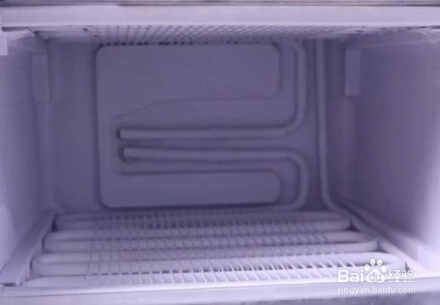 如何清理冰箱的厚冰
