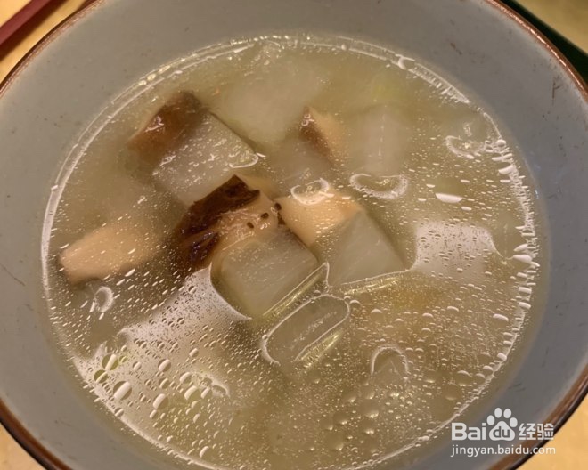 怎么做美味的鲜甜冬菇冬瓜粒汤