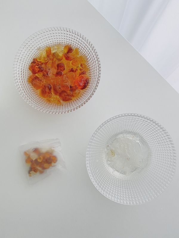 桃胶雪燕皂角米炖牛奶