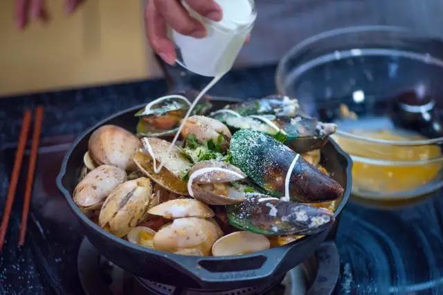 旧金山好吃的贝类锅的做法