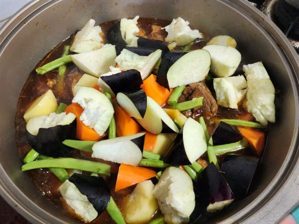 排骨炖豆角乱炖