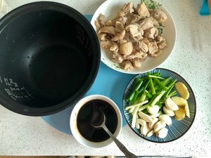电饭煲三杯鸡的美味做法
