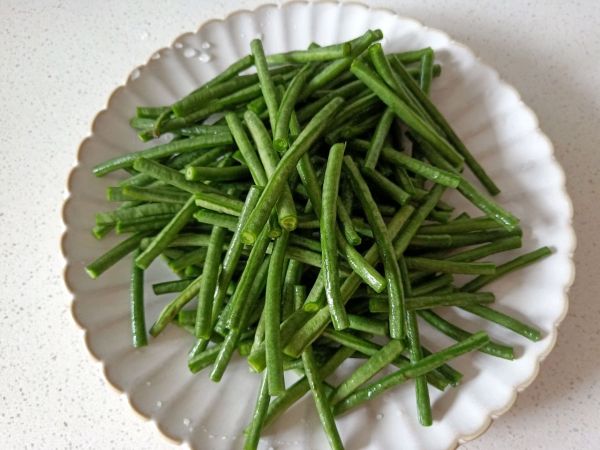 凉拌蒜香耗油豇豆