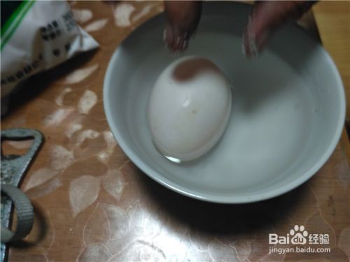 农家腌制咸鸭蛋的做法