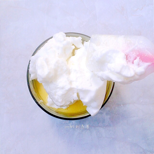 戚风蛋糕卷，喜欢甜点的你还不快来！