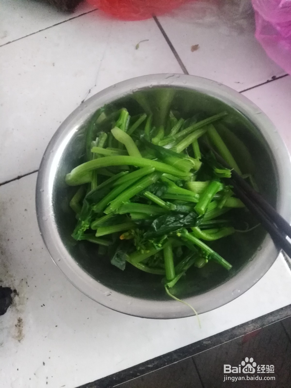 猪肉怎样炒青菜花？