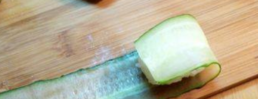 金枪鱼黄瓜寿司