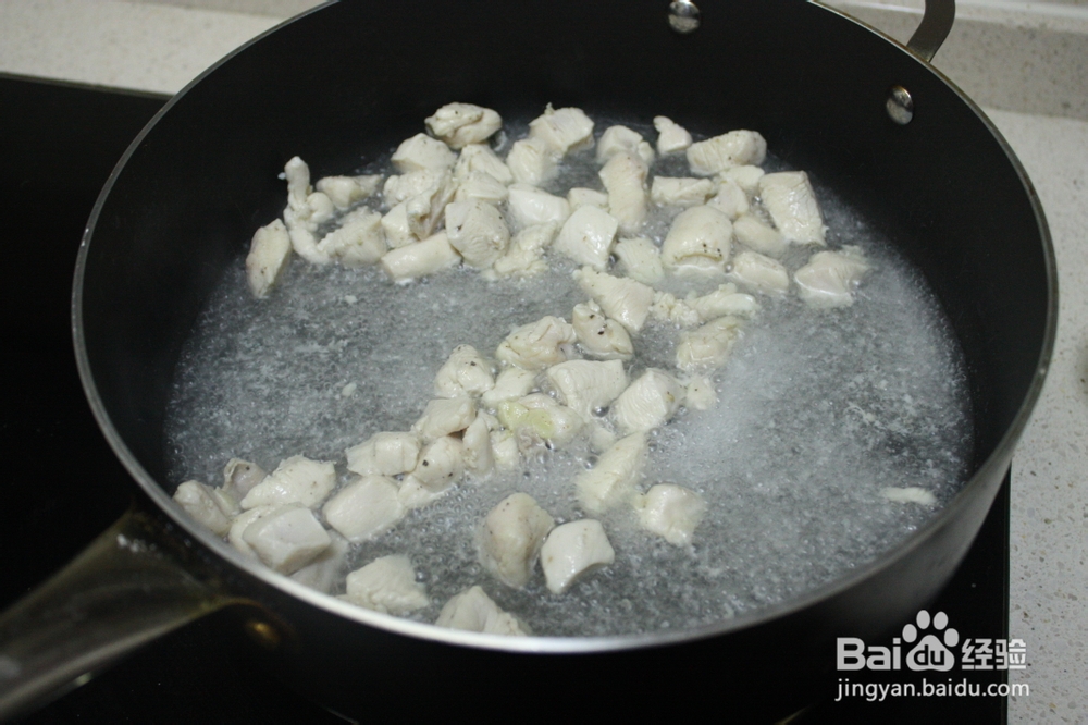 适合懒人做的鹰嘴豆藜麦鸡胸沙拉
