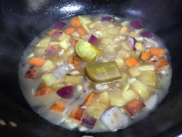 咖喱牛肉盖浇饭