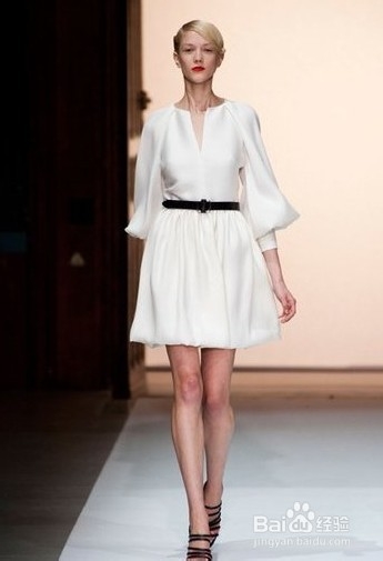 百变小礼服 让你成为Party Queen