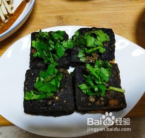 灌汤臭豆腐制作过程