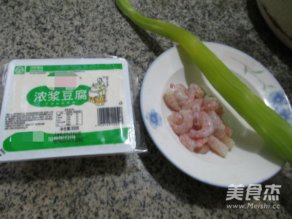 虾仁莴笋煮豆腐