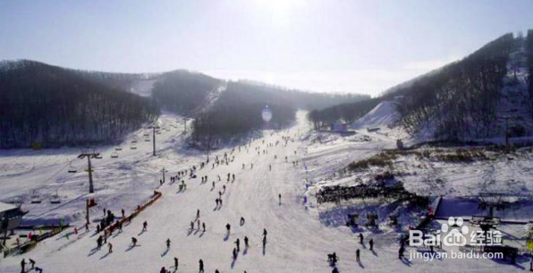 长春莲花山滑雪场怎么游玩？