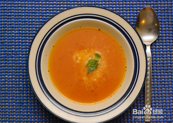 如何冷冻带皮的西红柿