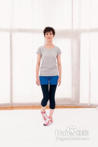 正确的走姿教你做个苗条气质美人、、