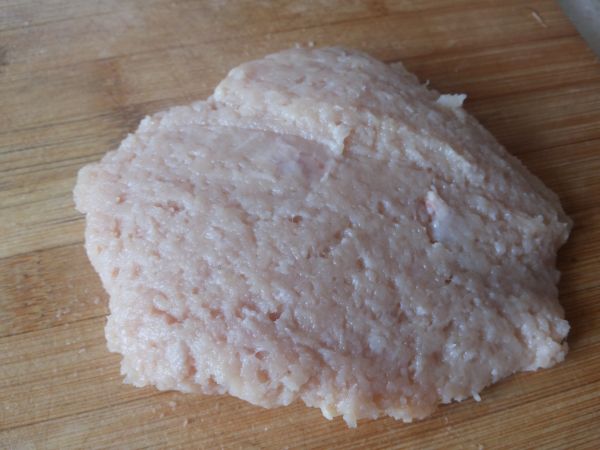 鸡肉核桃仁水饺