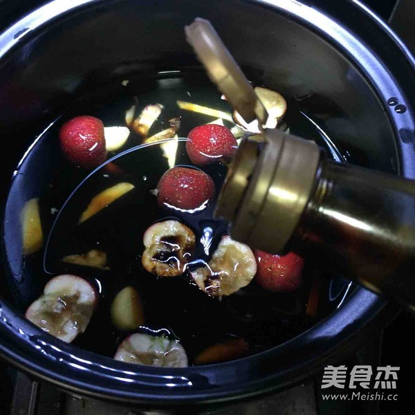 山楂红烧肉的做法