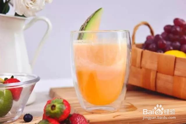 4款又能养颜又健康的水果汽水在这里