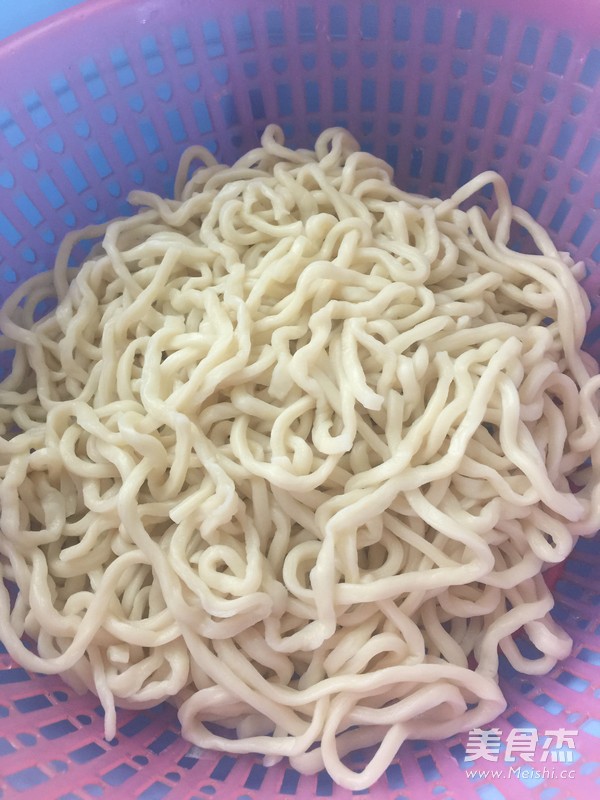 青瓜煮面条的做法