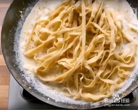 赞不绝口的蒜香虾仁意面