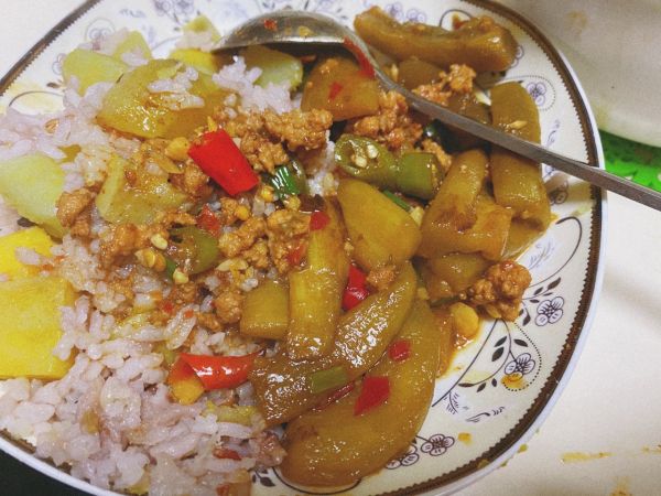 鱼香肉沫茄子煲