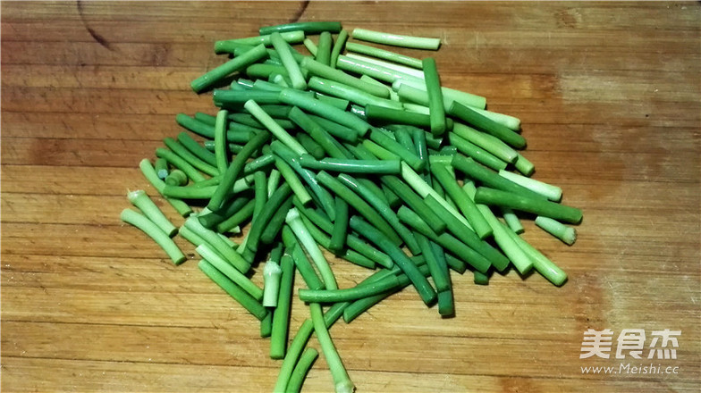 蒜苔炒肉的做法