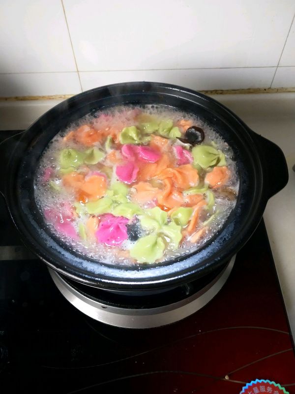 鸡汤三色蝴蝶面