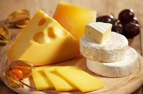 坐国际航班回国，可以带宠物食品吗