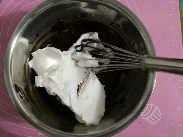 巧克力戚风蛋糕