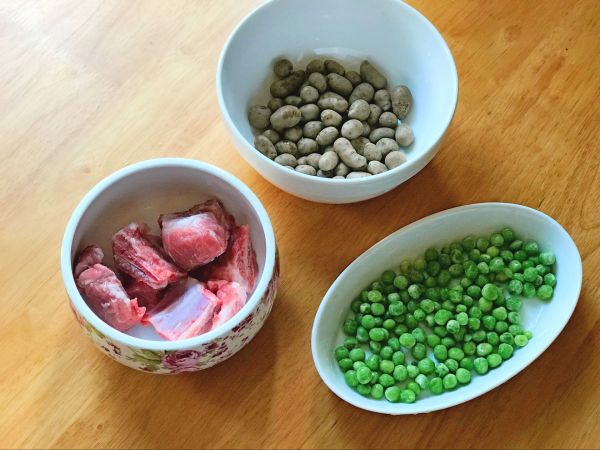 山药蛋排骨焖饭