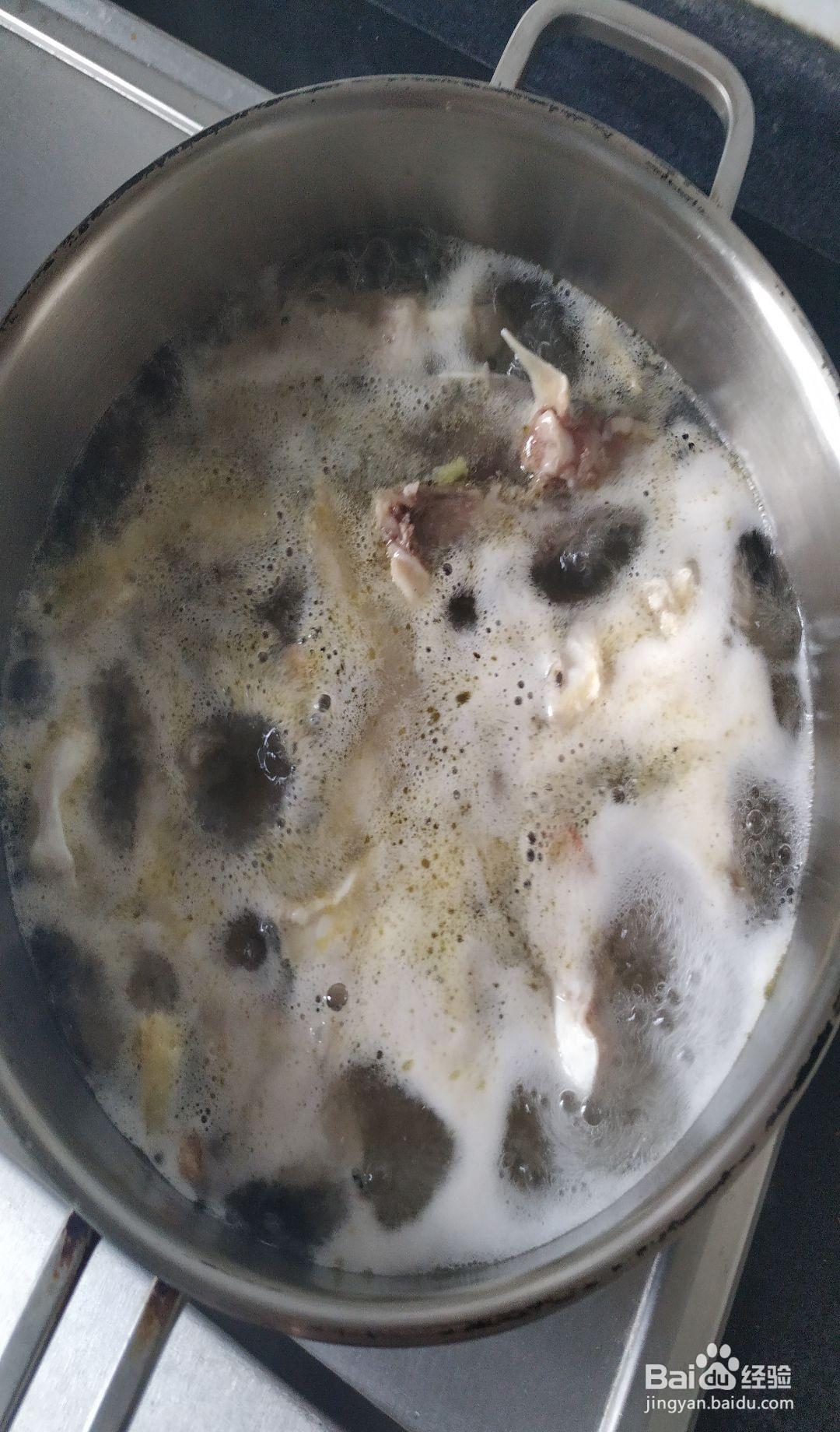 跟着做喜欢的鹰嘴豆腐炖黑鱼