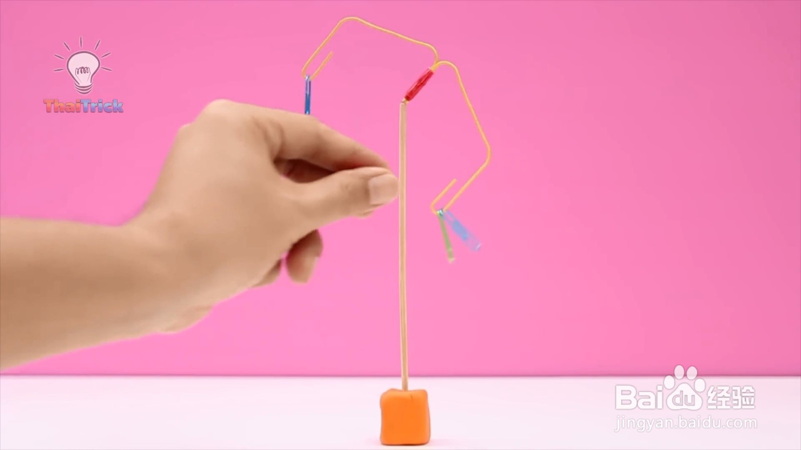 木签上的不倒翁，这也太神奇了吧
