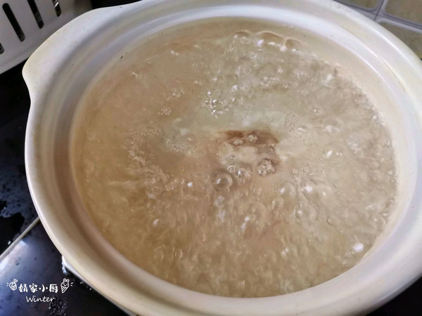 莲藕玉米排骨汤