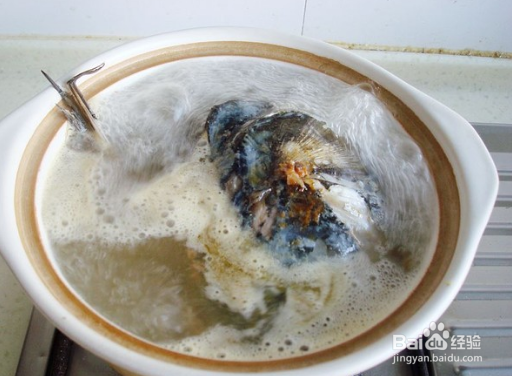 鱼头苕粉煲的做法