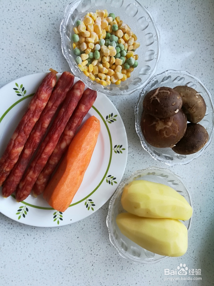 不费事做腊肠什锦蒸饭