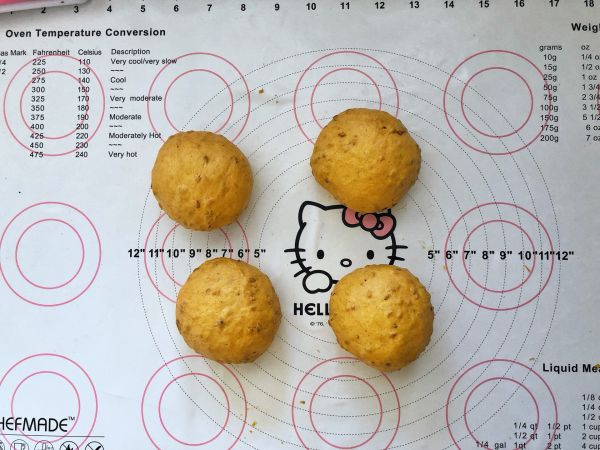 亚麻籽南瓜软欧包